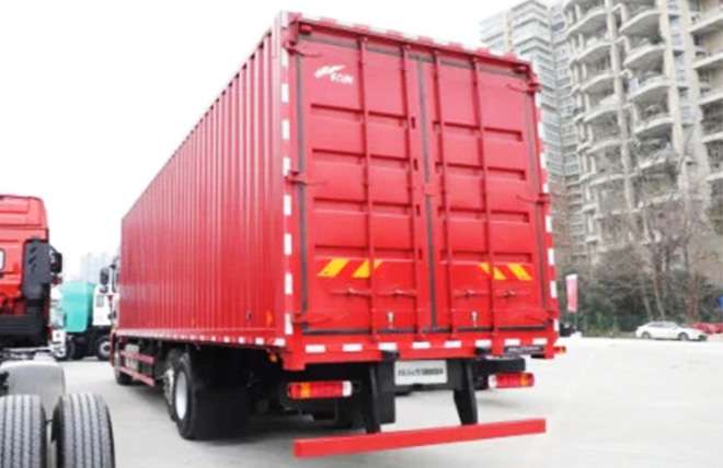 Hình 3: Xe Tải Faw 3 Chân 15 Tấn