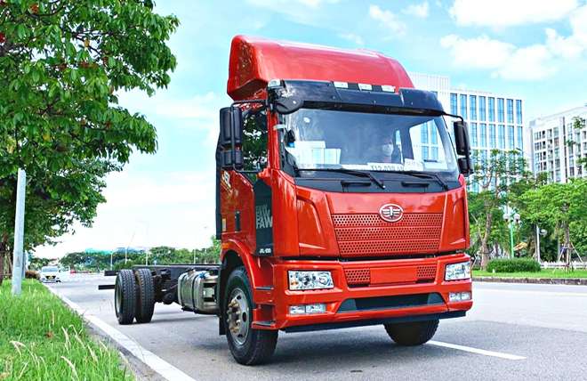 Hình 7: Xe Tải Faw 9 Tấn