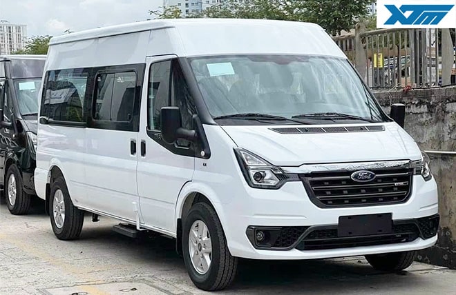 Hình 3: Xe Ford Transit 16 Chỗ