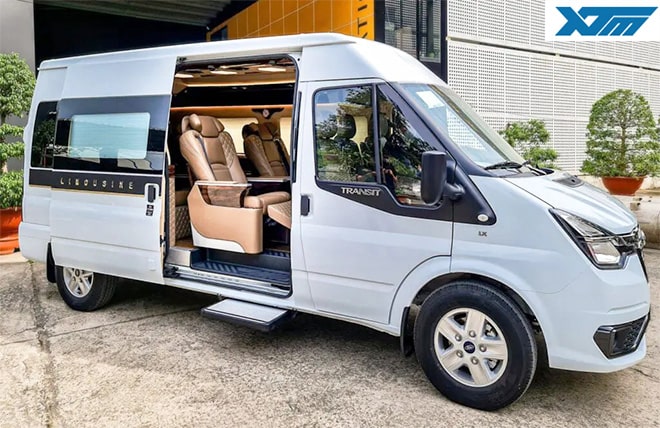 Hình 1: Xe Ford Transit Limousine 10 Chỗ