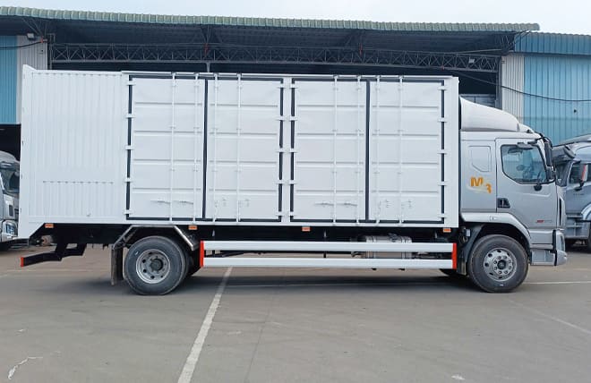 Giá Lăn Bánh Chenglong 9.3 Tấn M3 170Hp Thùng Kín Cont 7m5