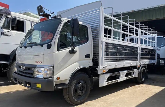 Hình 6: Xe Tải Hino Dutro 342MD 3.5 Tấn