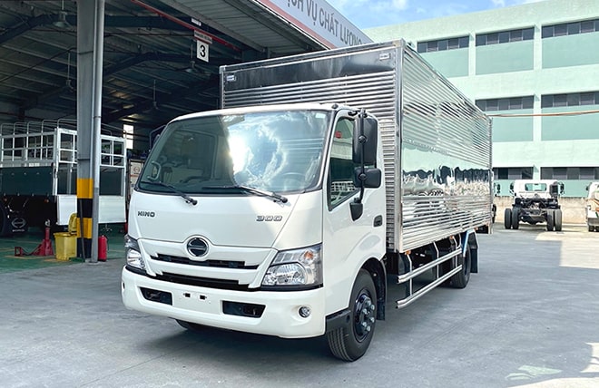 Hình 3: Xe Tải Hino XZU730 5 Tấn