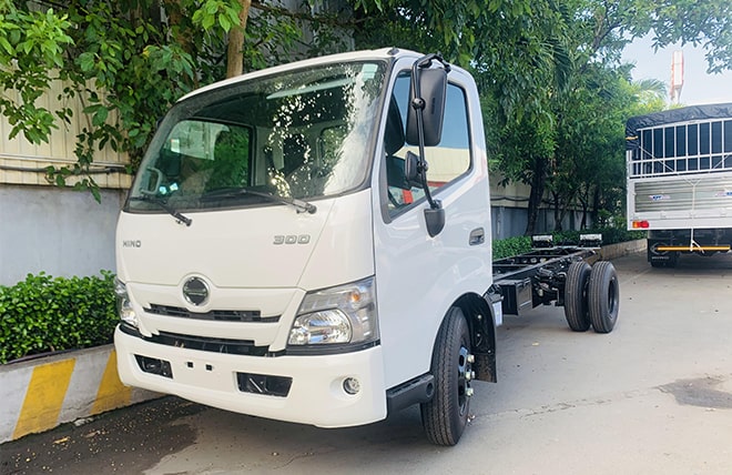 Hình 7: Xe Tải Hino XZU730 5 Tấn