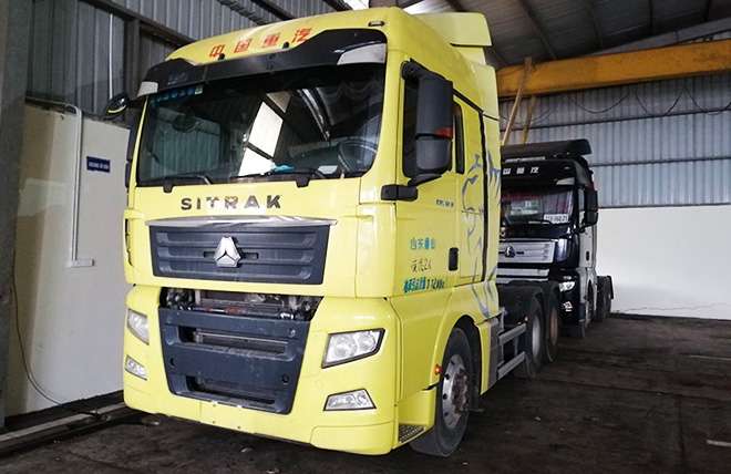 Hình 2: Xe Đầu Kéo 2 Cầu Howo 540 Hp