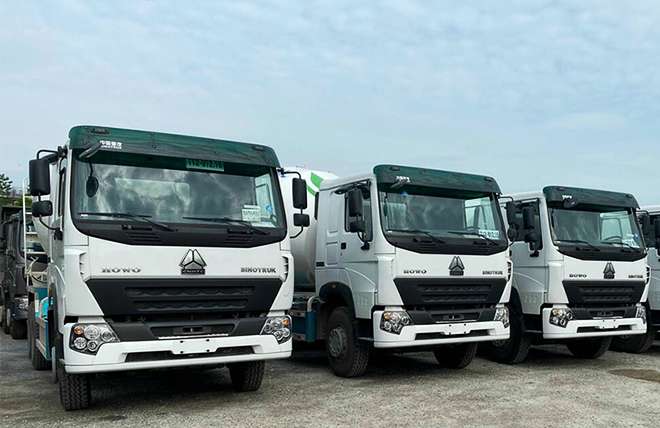 Hình 6: Xe Bồn Trộn Bê Tông Howo 10 Khối