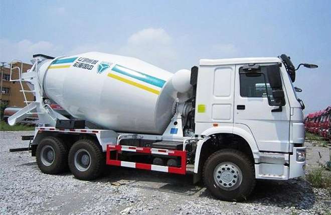 Hình 3: Xe Bồn Trộn Bê Tông Howo 12 Khối