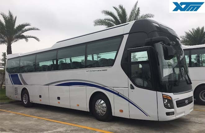 Hình 3: Xe Hyundai New Universe 47 Chỗ
