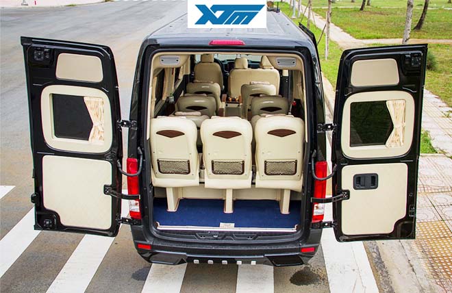 Hình 3: Xe Hyundai Solati Limousine 12 Chỗ