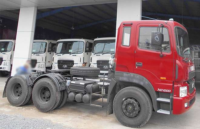Hình 3: Đầu Kéo 2 Cầu Hyundai HD1000