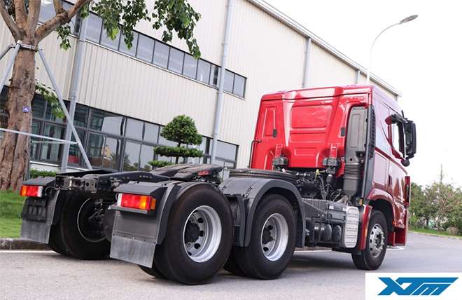 Hình 5: Đầu Kéo 2 Cầu Hyundai Xcient