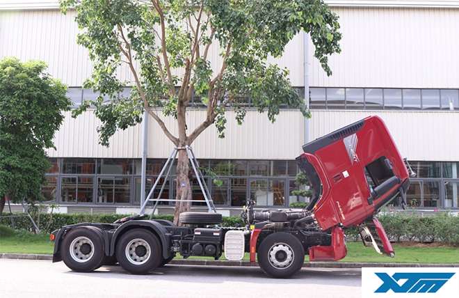 Hình 6: Đầu Kéo 2 Cầu Hyundai Xcient