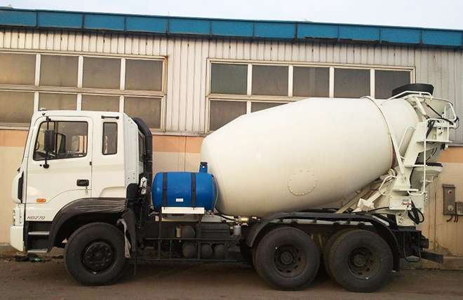 Hình 2: Xe Bồn Trộn Bê Tông Hyundai HD270 7 Khối