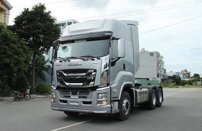 Hình 1: Đầu Kéo 2 Cầu Isuzu EXZ 380Ps