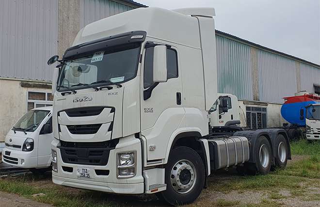 Hình 1: Đầu Kéo 1 Cầu Isuzu EXZ 420Ps