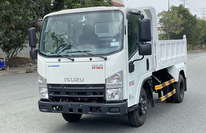 Hình 2: Xe Ben 2 Tấn Isuzu QKR