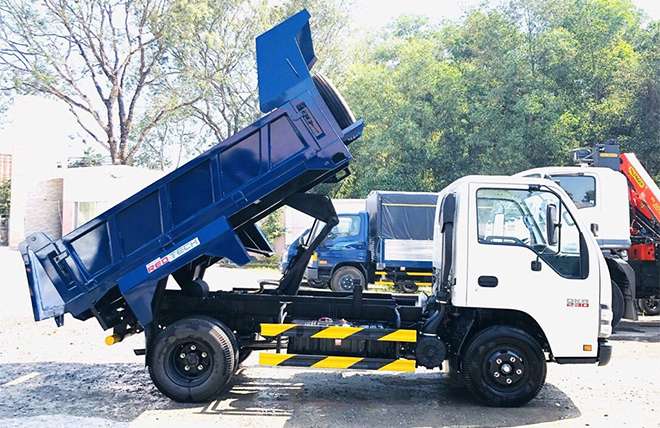 Hình 3: Xe Ben 2 Tấn Isuzu QKR