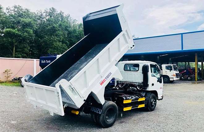 Hình 6: Xe Ben 2 Tấn Isuzu QKR