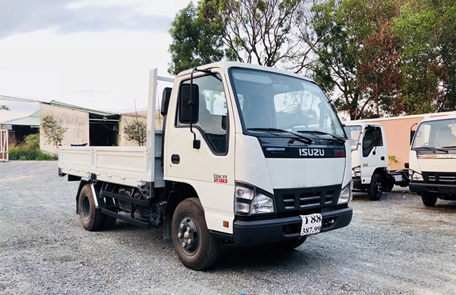 Hình 4: Xe Tải Isuzu QKR230 1.5 Tấn