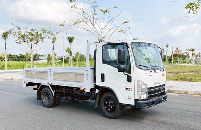 Hình 4: Xe Tải Isuzu QKR230 2.5 Tấn