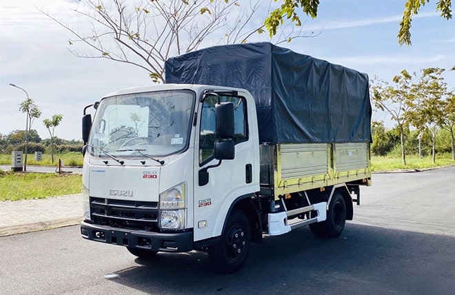 Hình 2: Xe Tải Isuzu QKR230 2.5 Tấn