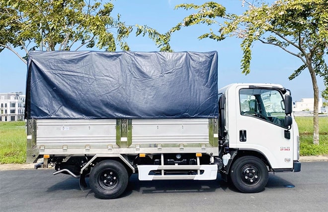 Hình 6: Xe Tải Isuzu QKR230 2.5 Tấn