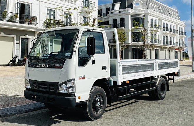 Hình 6: Xe Tải Isuzu QKR230 950Kg