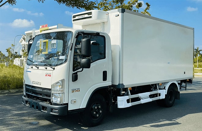 Hình 4: Xe Tải Isuzu QKR270 2.5 Tấn