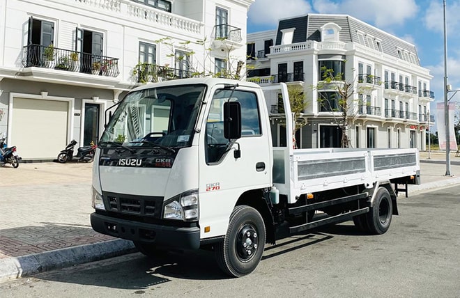 Hình 2: Xe Tải Isuzu QKR270 3.5 Tấn