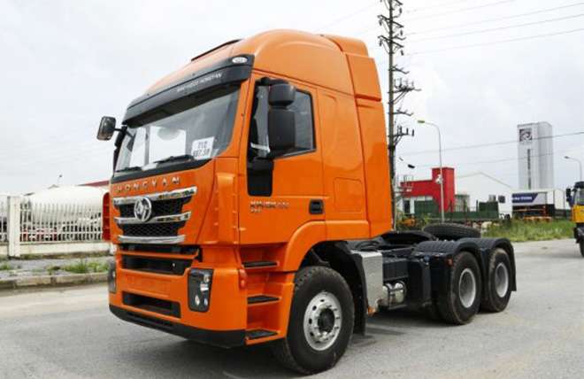 Hình 1: Đầu Kéo 2 Cầu Iveco Hongyan 430Hp