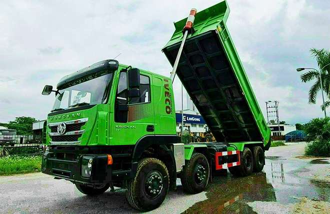 Hình 2: Xe Ben 4 Chân Iveco Hongyan 390Hp