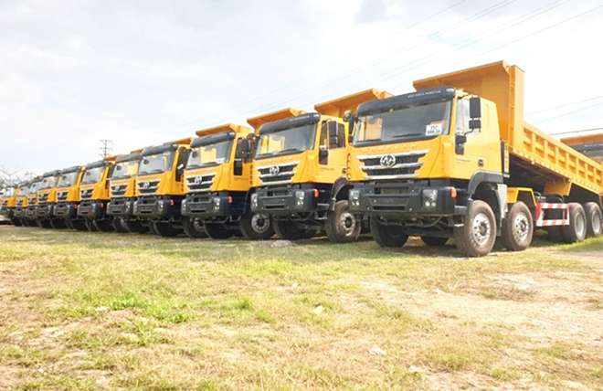 Hình 5: Xe Ben 4 Chân Iveco Hongyan 390Hp