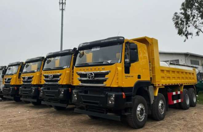 Hình 6: Xe Ben 4 Chân Iveco Hongyan 390Hp
