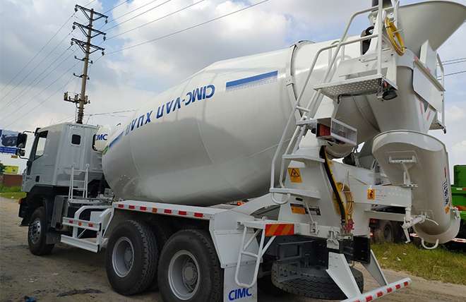 Hình 4: Xe Bồn Trộn Bê Tông Iveco Hongyan 10 Khối