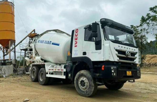 Hình 3: Xe Bồn Trộn Bê Tông Iveco Hongyan 12 Khối