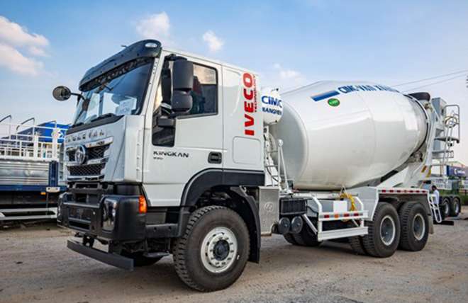 Hình 2: Xe Bồn Trộn Bê Tông Iveco Hongyan 7 Khối