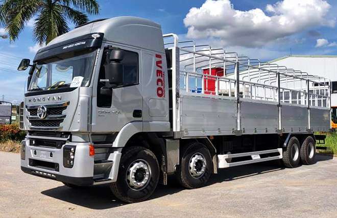 Hình 1: Xe Tải Iveco Hongyan 4 Chân 18 Tấn