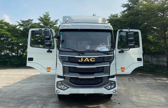 Hình 1: Xe Tải 2 Chân 8 Tấn JAC A5