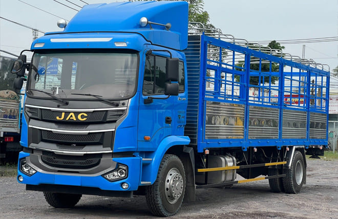 Hình 4: Xe Tải 2 Chân 8 Tấn JAC A5