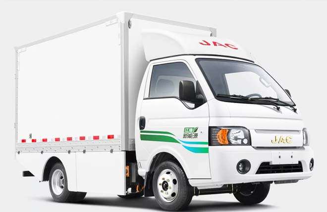 Hình 8: Xe Tải Jac 1.25 Tấn