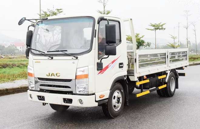 Hình 8: Xe Tải Jac 2 Tấn