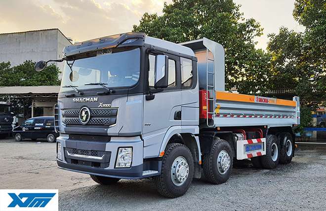 Hình 4: Xe Ben 4 Chân Shacman