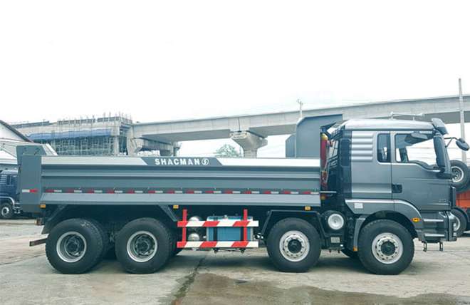 Hình 7: Xe Ben 4 Chân Shacman