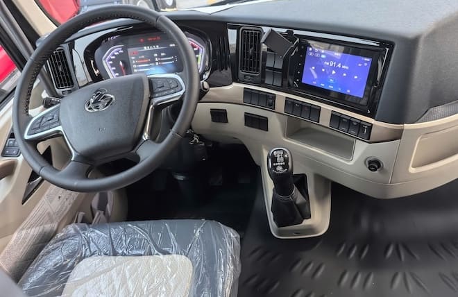 Hình 4: Xe Tải 8 Tấn Chenglong H5 240Hp