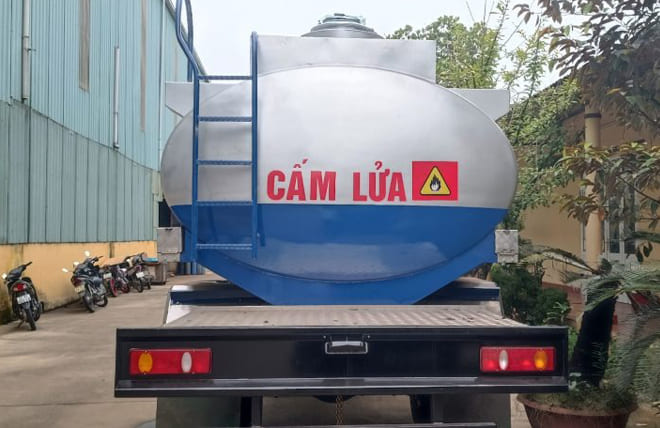 Hình 3: Xe Xi Téc Chở Xăng Dầu Chenglong M3 200Hp 11 Khối