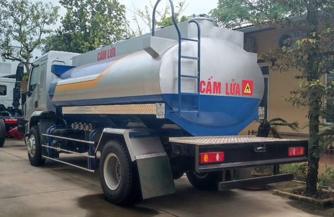 Hình 4: Xe Xi Téc Chở Xăng Dầu Chenglong M3 200Hp 11 Khối