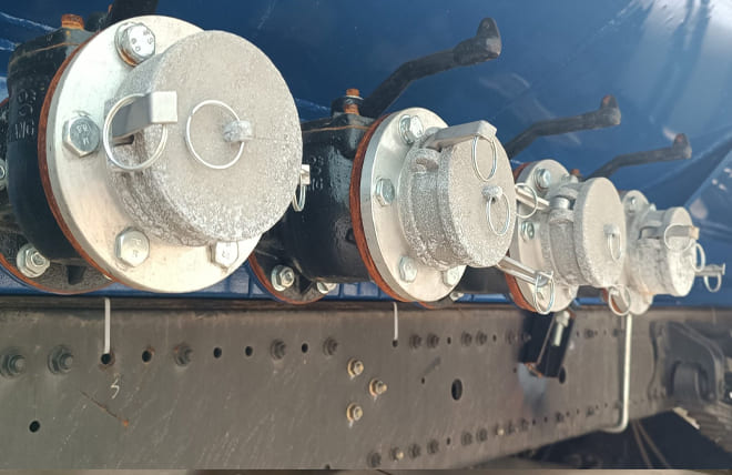Hình 5: Xe Xi Téc Chở Xăng Dầu Chenglong M3 200Hp 11 Khối