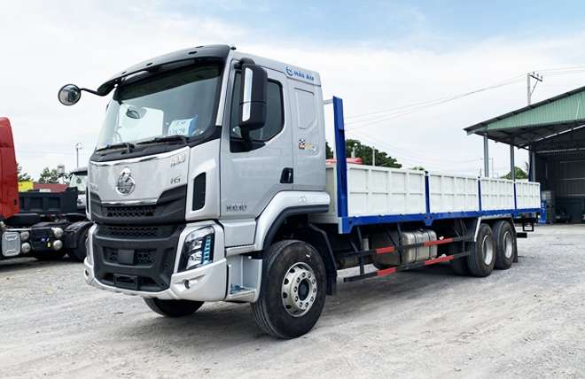 Hình 6: Chenglong H5 3 Chân Cầu Thật 14 Tấn Thùng Lửng 9m5