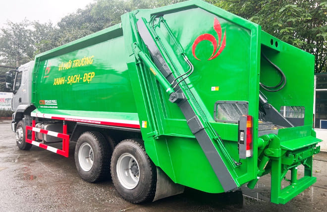 Hình 3: Xe Ép Chở Rác Chenglong 3 Chân 20 Khối