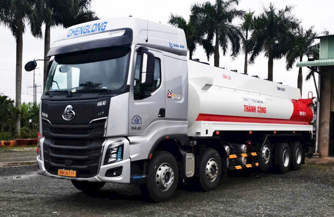 Hình 4: Xe Bồn Chở Xăng Dầu Chenglong H7 350Hp 5 Chân 26 Khối